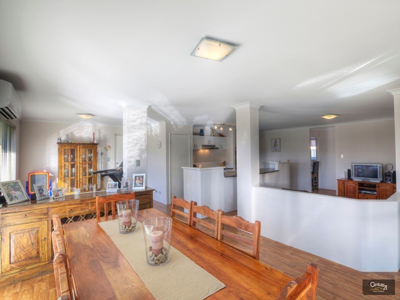 7 Rosemary Street, Wattle Grove WA 6107
