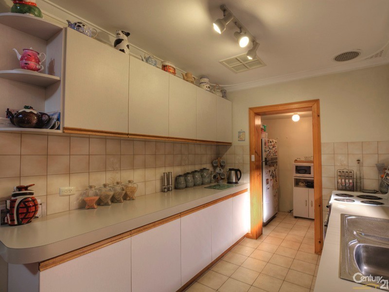 33 Eclipse Way, Beckenham WA 6107