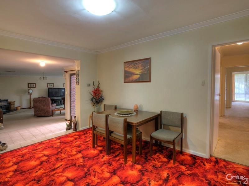 33 Eclipse Way, Beckenham WA 6107