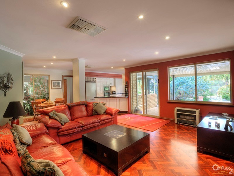 161 Brewer Road, Maida Vale WA 6057