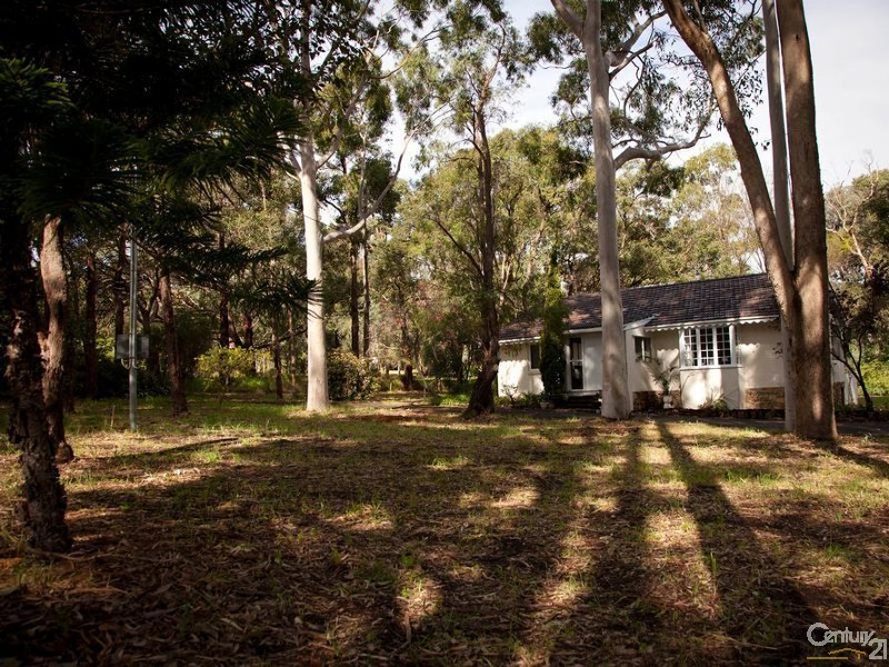 15 Kelvin Road, Wattle Grove WA 6107