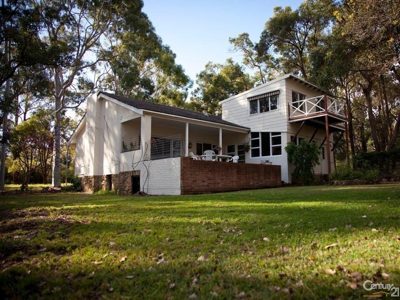 15 Kelvin Road, Wattle Grove WA 6107