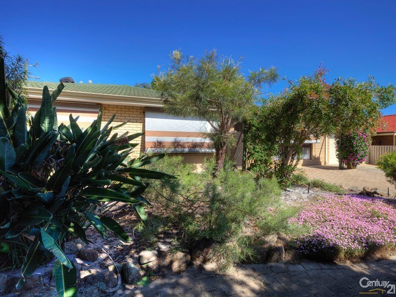 225 Dawson Avenue, Forrestfield WA 6058