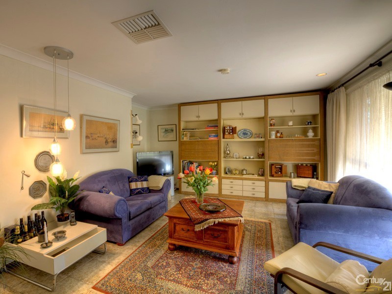 225 Dawson Avenue, Forrestfield WA 6058