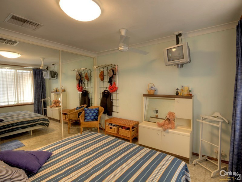 225 Dawson Avenue, Forrestfield WA 6058