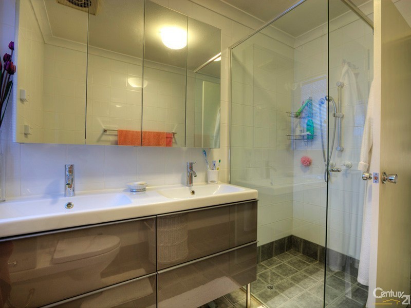 225 Dawson Avenue, Forrestfield WA 6058