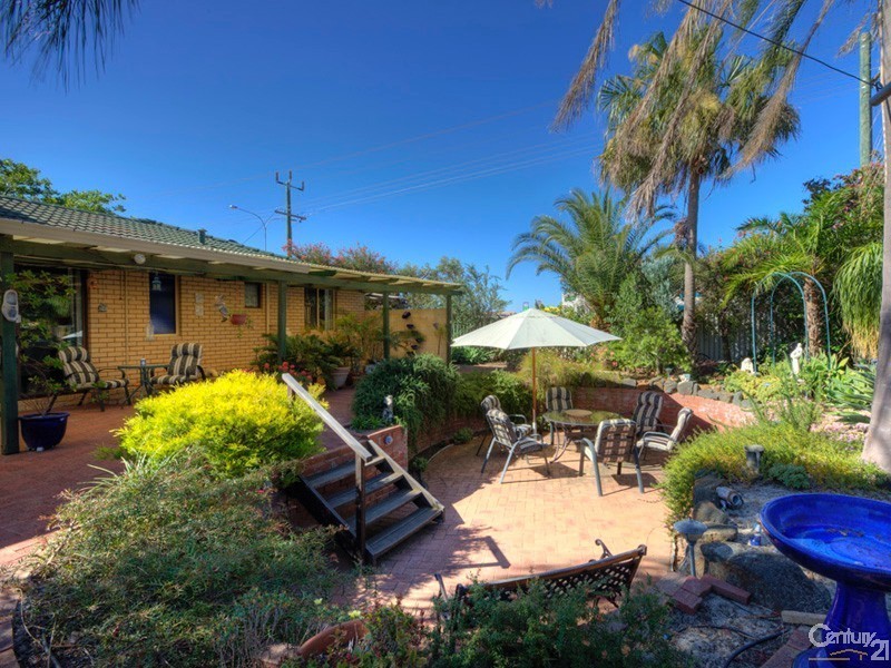 225 Dawson Avenue, Forrestfield WA 6058