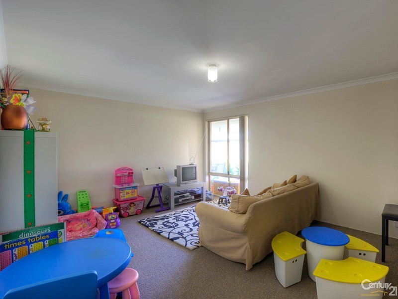 10 William Street, Wattle Grove WA 6107