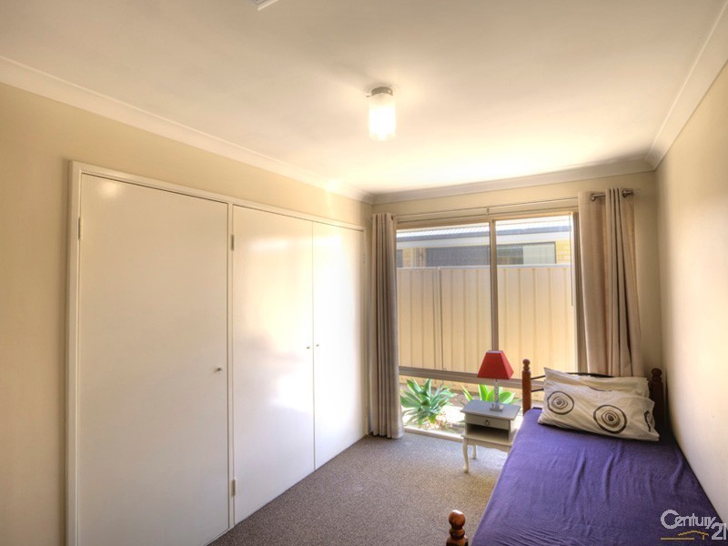 10 William Street, Wattle Grove WA 6107