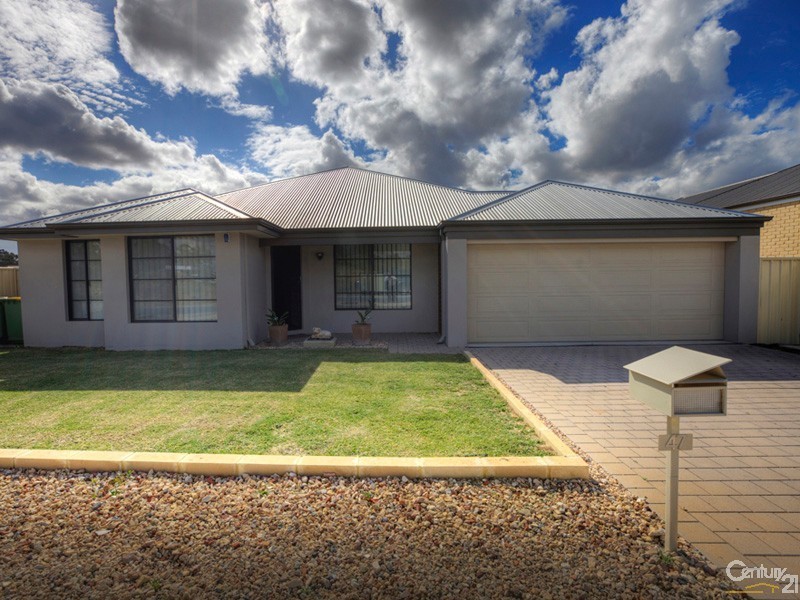 47  Brittain Road, Wattle Grove WA 6107