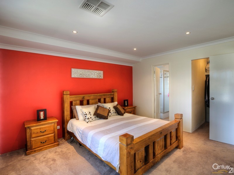 47  Brittain Road, Wattle Grove WA 6107