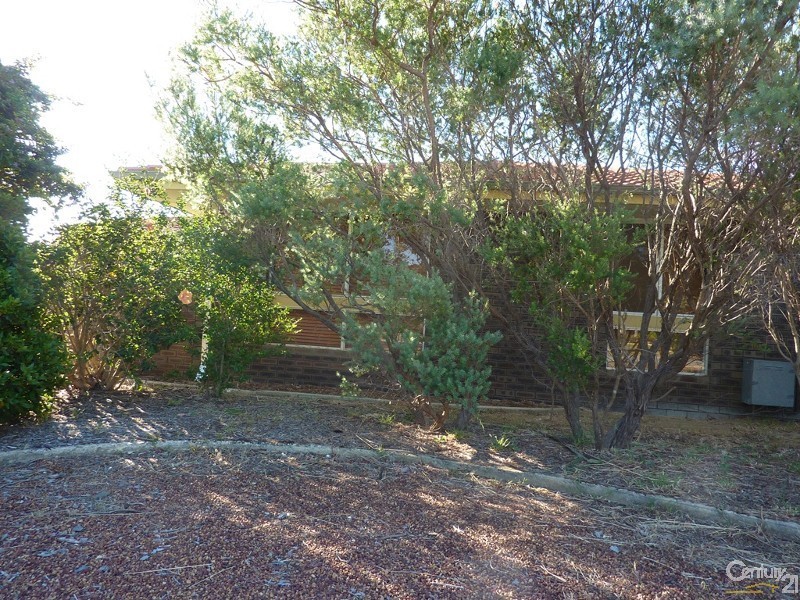 44 Stringybark Drive, Forrestfield WA 6058