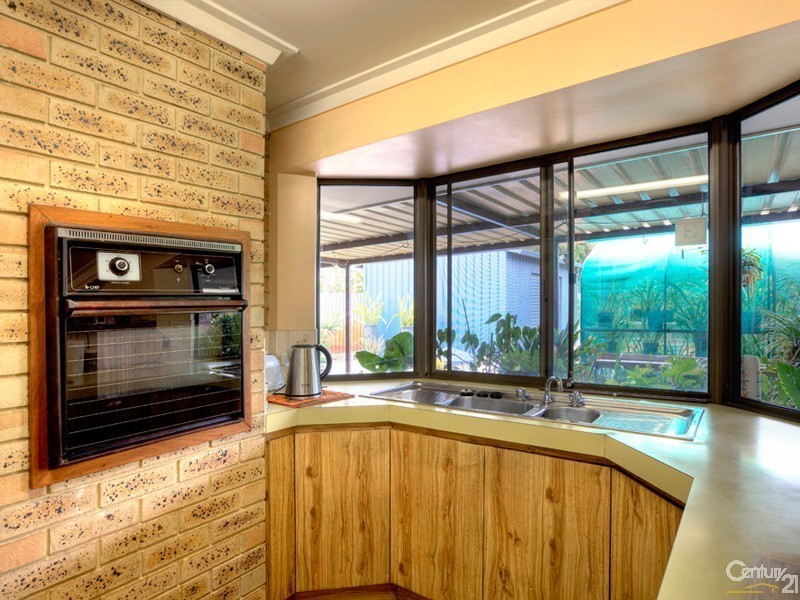 95 Dawson Avenue, Forrestfield WA 6058