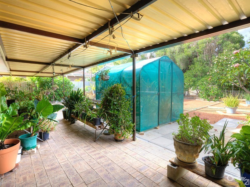 95 Dawson Avenue, Forrestfield WA 6058