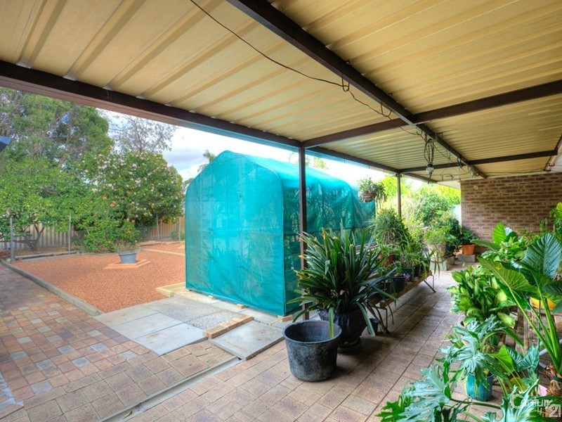 95 Dawson Avenue, Forrestfield WA 6058