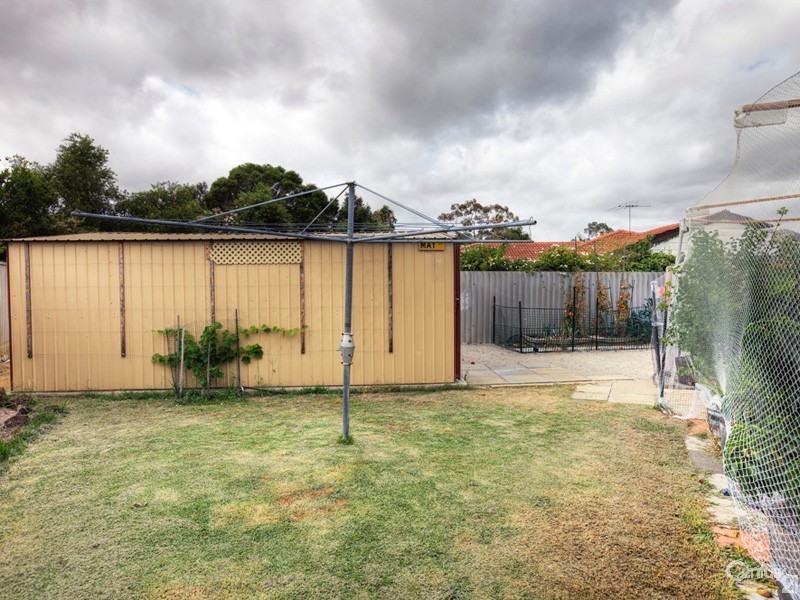 5 Vinca Way, Forrestfield WA 6058