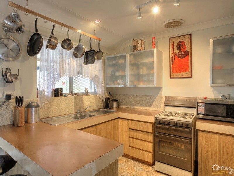 5 Vinca Way, Forrestfield WA 6058