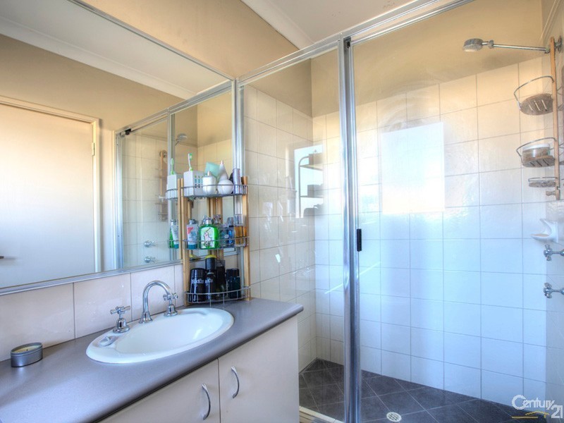 4/40 Mica Mews, Wattle Grove WA 6107