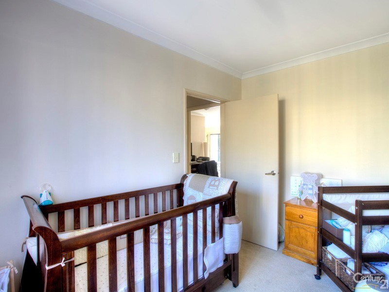 4/40 Mica Mews, Wattle Grove WA 6107