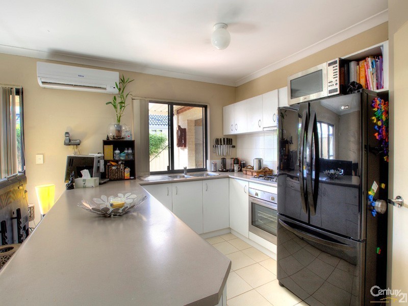 4/40 Mica Mews, Wattle Grove WA 6107
