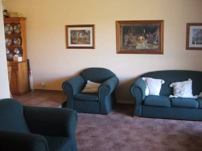 4 Leith Place, High Wycombe WA 6057