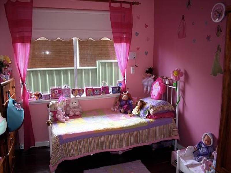 15 Tuart Road, Lesmurdie WA 6076