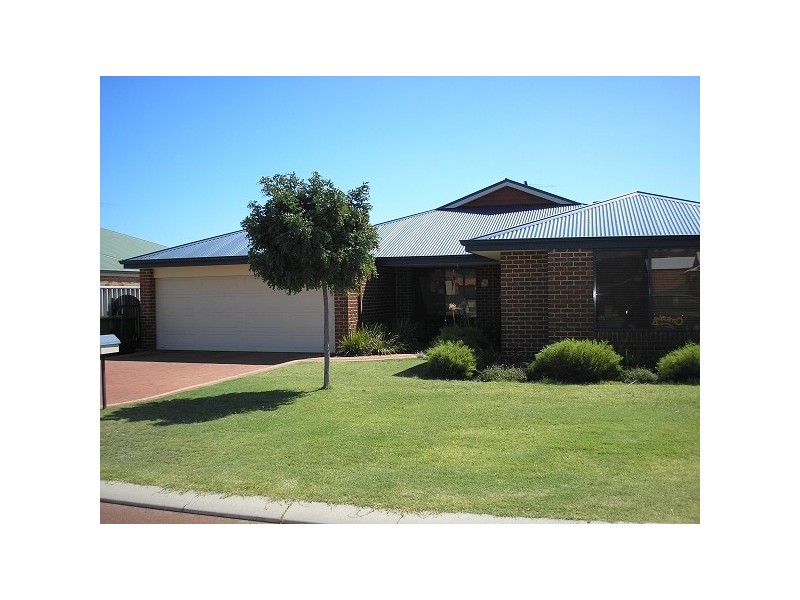 7 Nandat Road, Forrestfield WA 6058