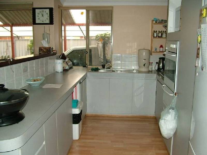 31 Henderson Drive, Seville Grove WA 6112