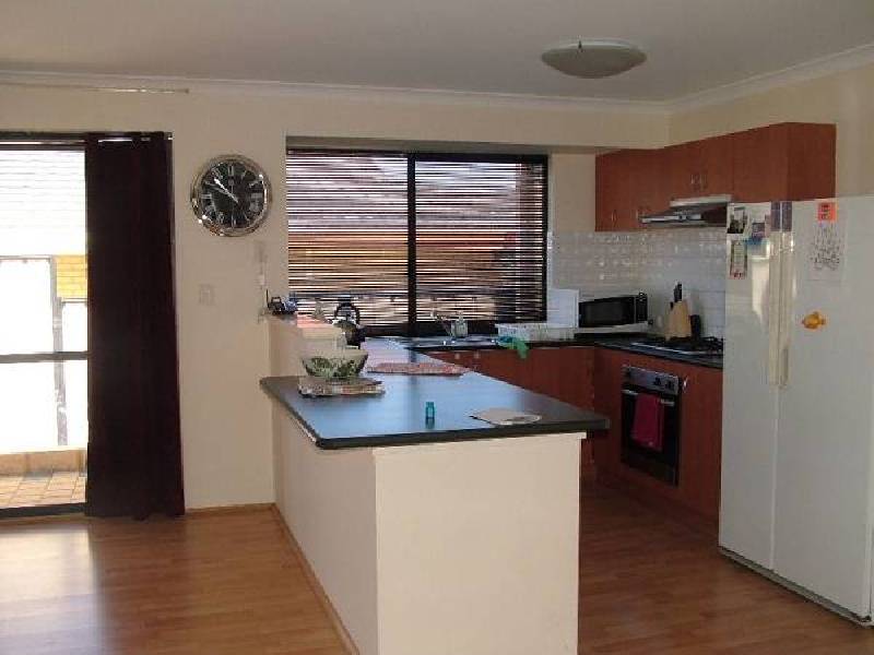 32 Clydebank Place, Kinross WA 6028