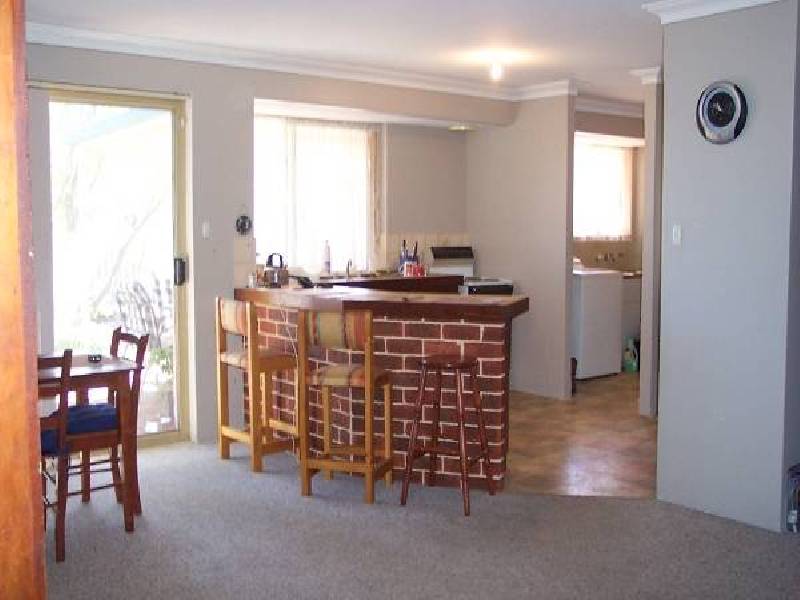 16 Nutcher Way, Parmelia WA 6167