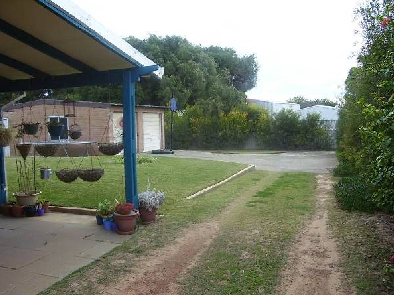 38 LAKE STREET, Rockingham WA 6168