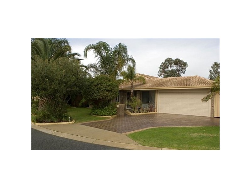 11 Gilling Place, Orelia WA 6167