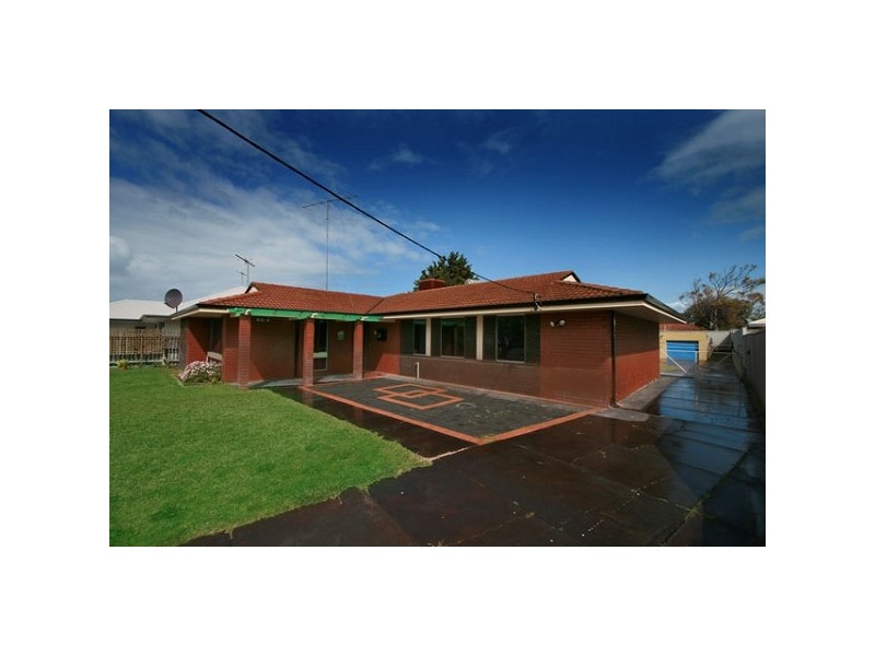 33 Carlisle Street, Shoalwater WA 6169