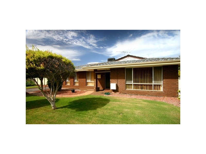 101 Malibu Road, Safety Bay WA 6169