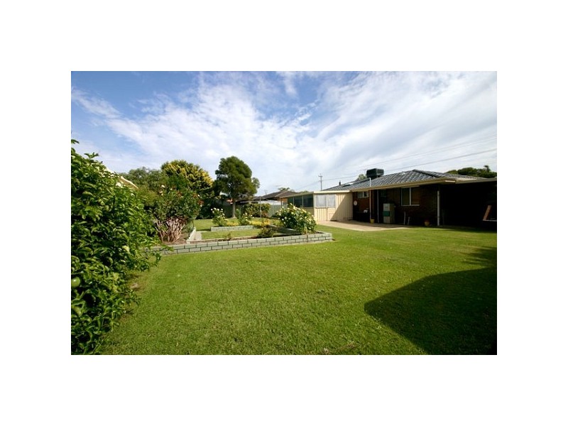 101 Malibu Road, Safety Bay WA 6169