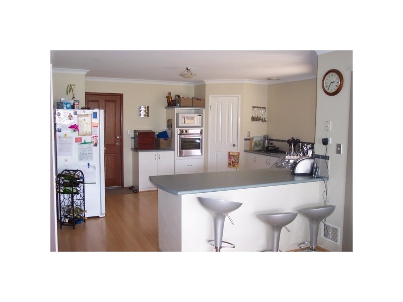 11 Freeling Road, Port Kennedy WA 6172