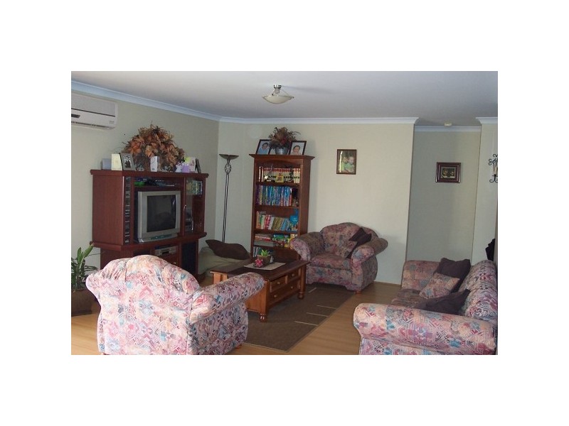 11 Freeling Road, Port Kennedy WA 6172