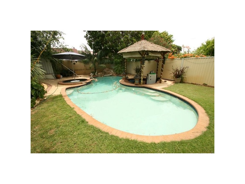 127 Fendam Street, Warnbro WA 6169