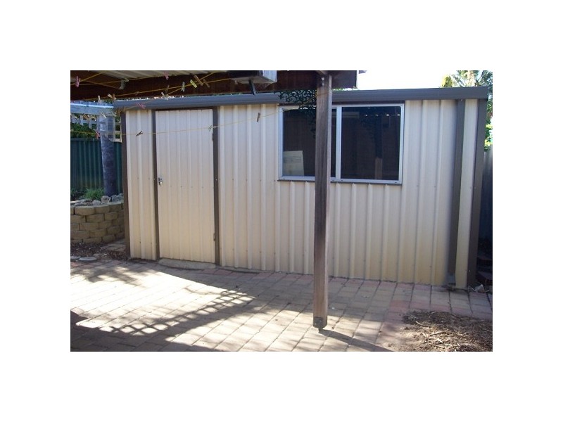 8 St Lucia Close, Safety Bay WA 6169