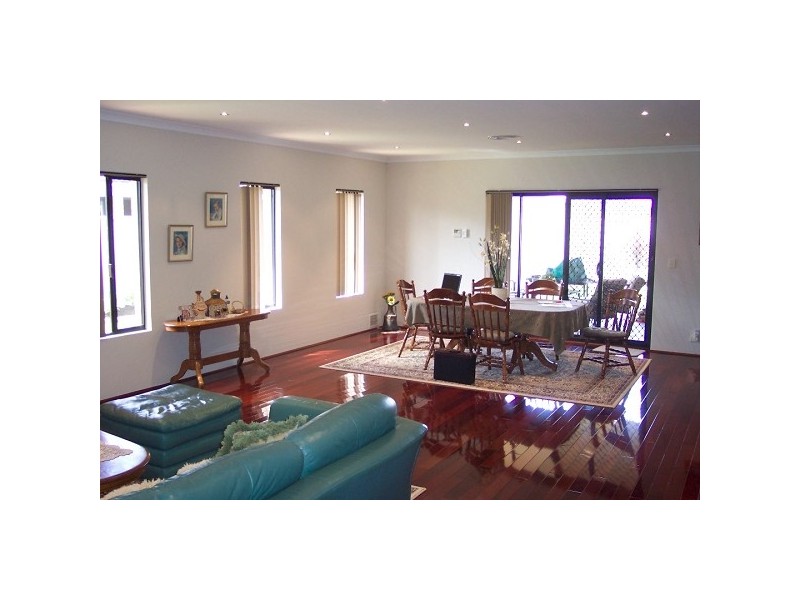 77 HAWKER STREET, Rockingham WA 6168