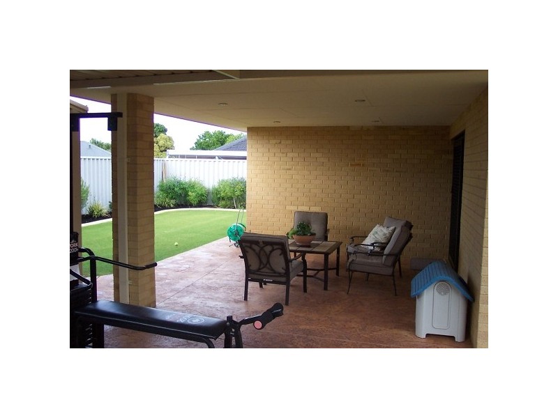 77 HAWKER STREET, Rockingham WA 6168