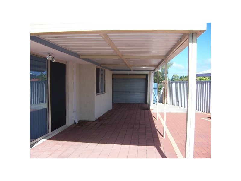 6 Oslo Place, Warnbro WA 6169