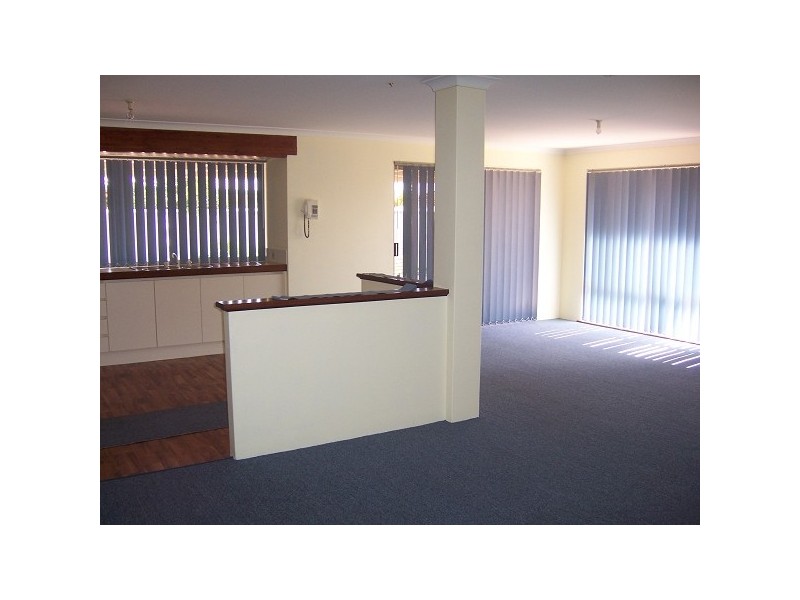 6 Oslo Place, Warnbro WA 6169