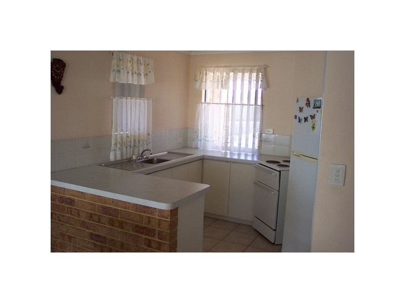 2/5A Karrawa Gardens, Port Kennedy WA 6172
