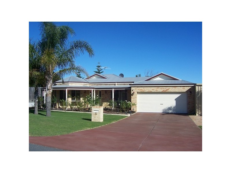 5 Warrie Street, Golden Bay WA 6174