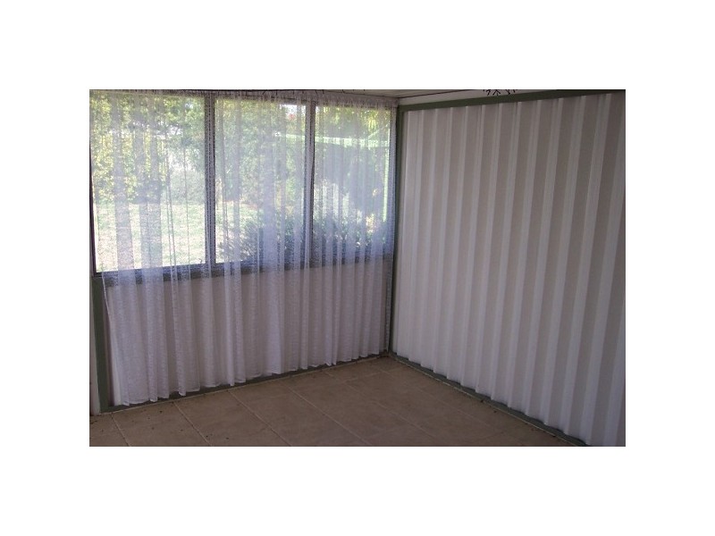 5 Varley Crescent, Cooloongup WA 6168