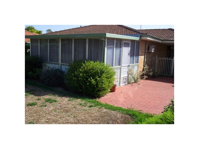 5 Varley Crescent, Cooloongup WA 6168