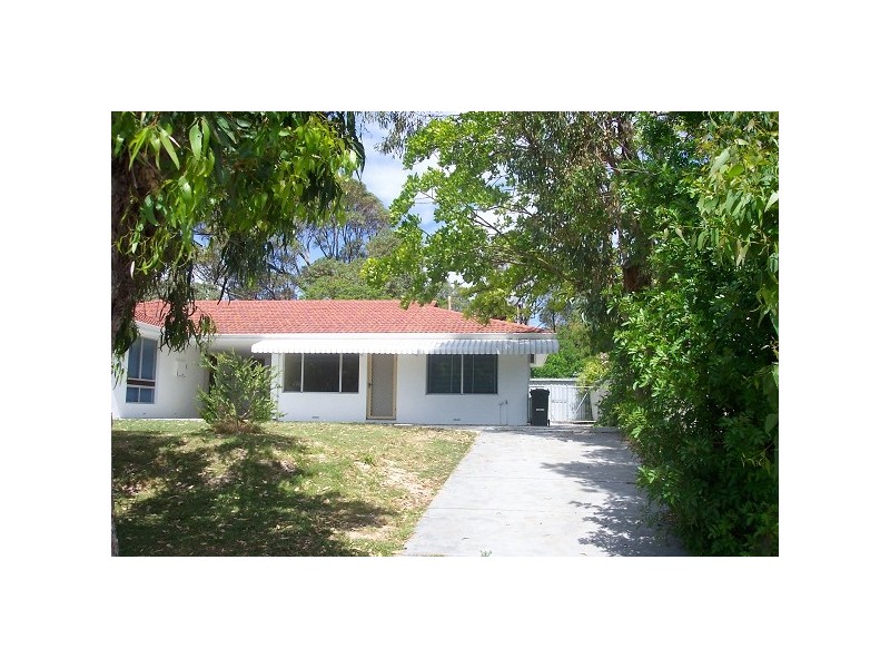 102B Gloucester Crescent, Shoalwater WA 6169