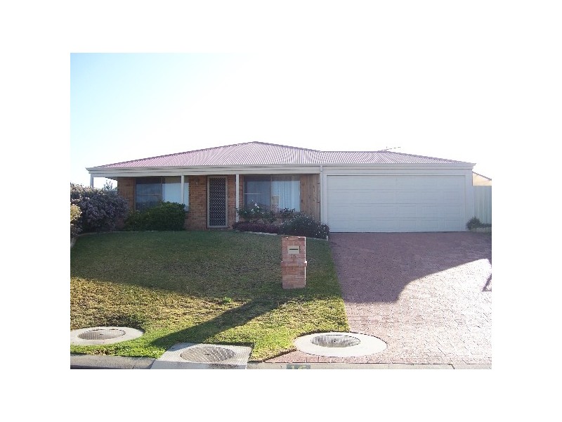 16 Nightingale Way, Warnbro WA 6169