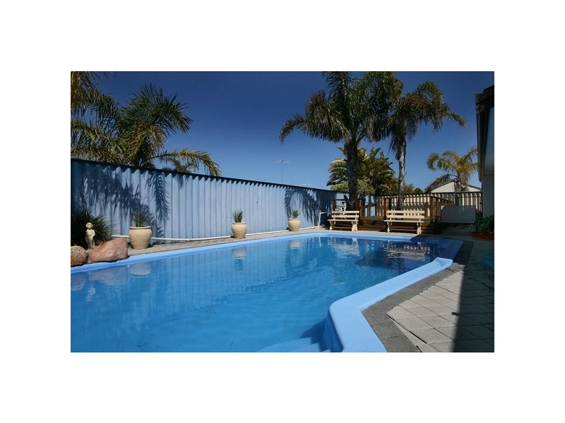 12 Rochefort Retreat, Port Kennedy WA 6172